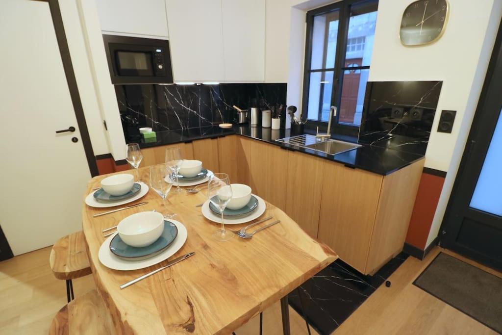 Neuf & Cosy - 2 Chambres - 11E Parijs Buitenkant foto